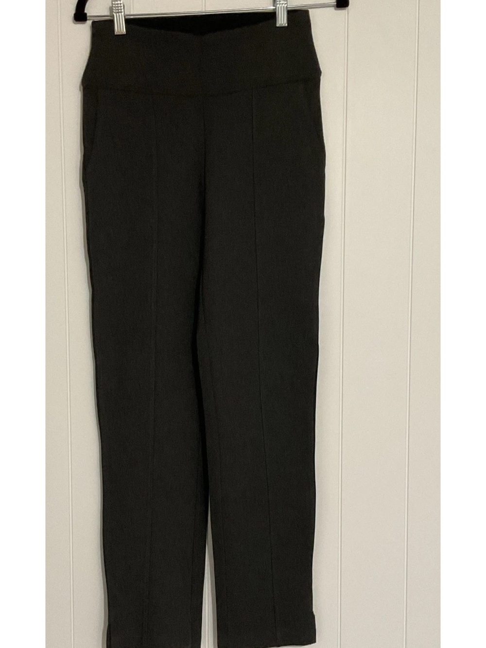 Ruby Ribbon Gray Solid Size M Rayon Ankle Leggings Pleated High Rise Stretch